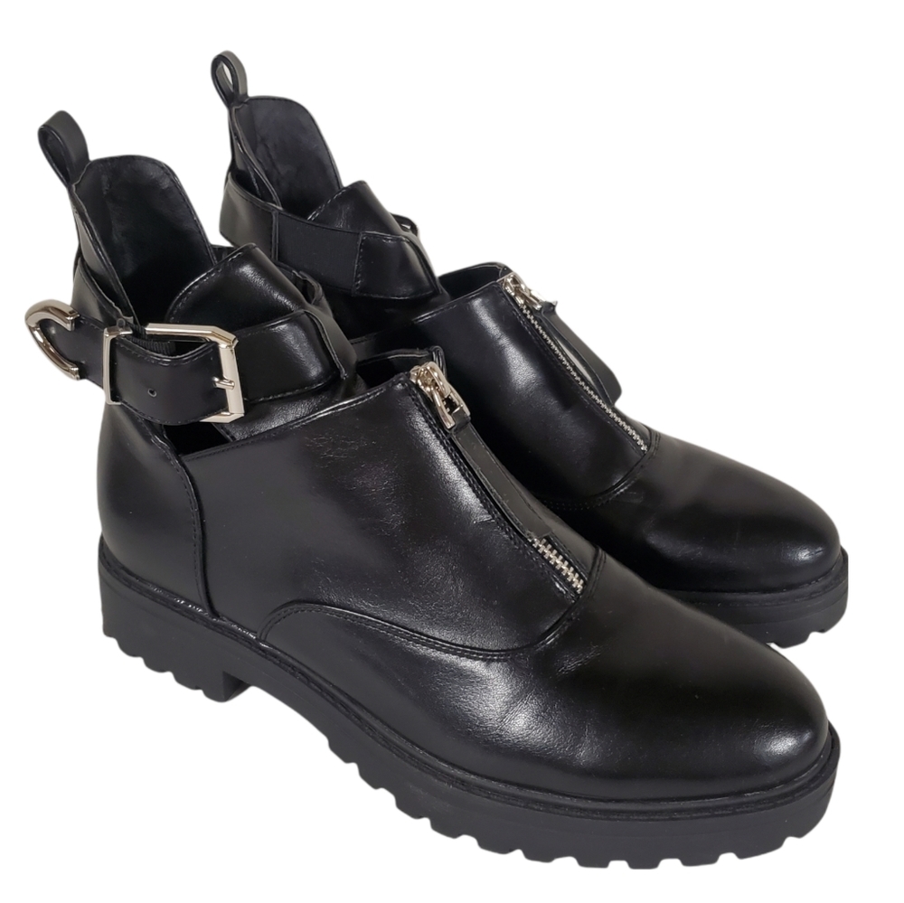 Women's Black Front Zip Side Buckle Bootie Size 9.5